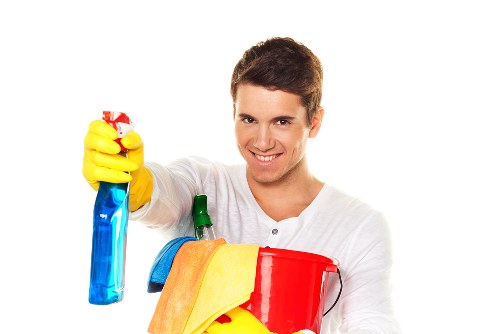Professional cleaning of communal entrance area